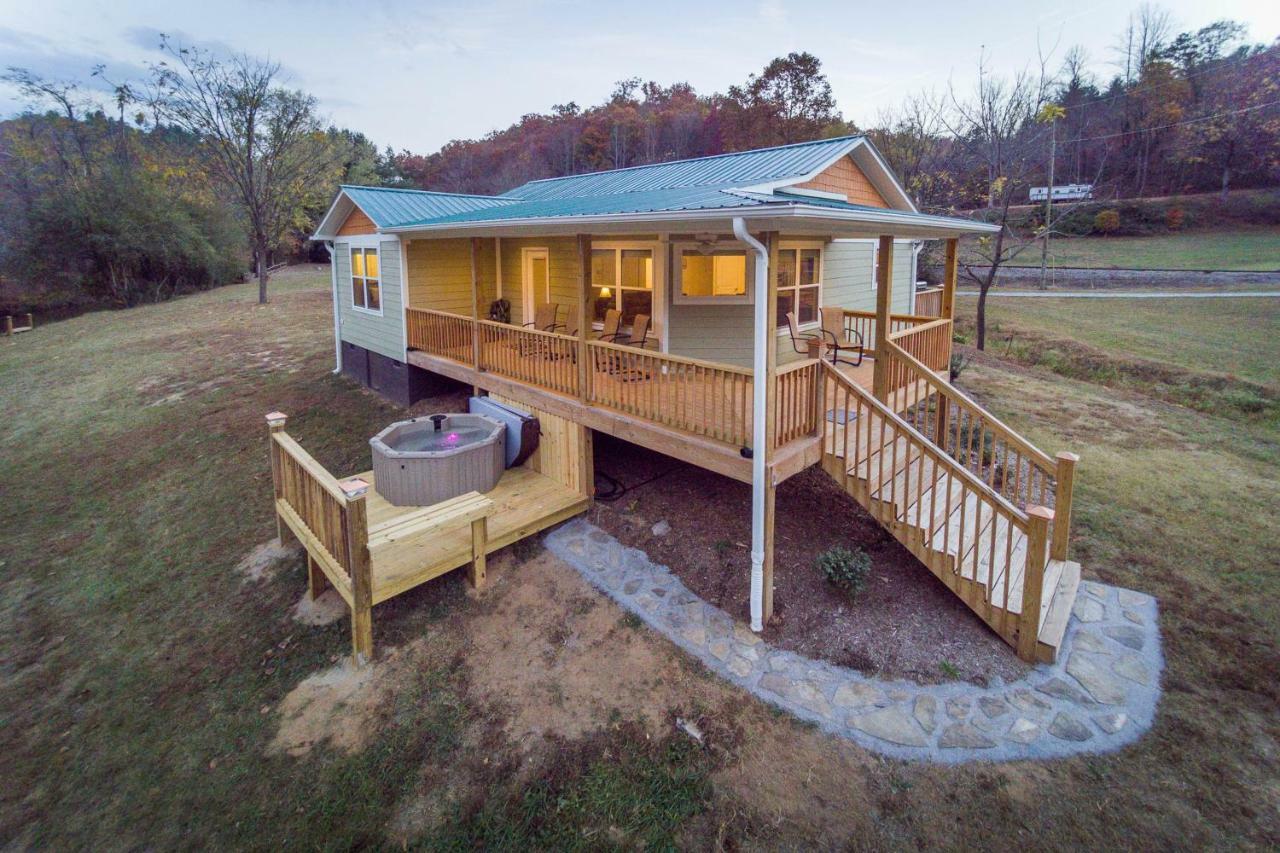 2 Bed 2 Bath Vacation Home In Whittier III Buitenkant foto